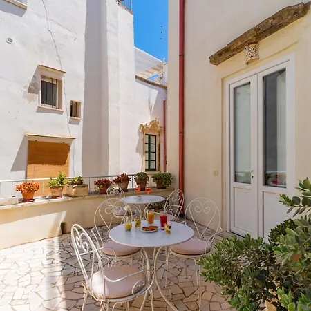 Corte Kampanes Bed & Breakfast 4*